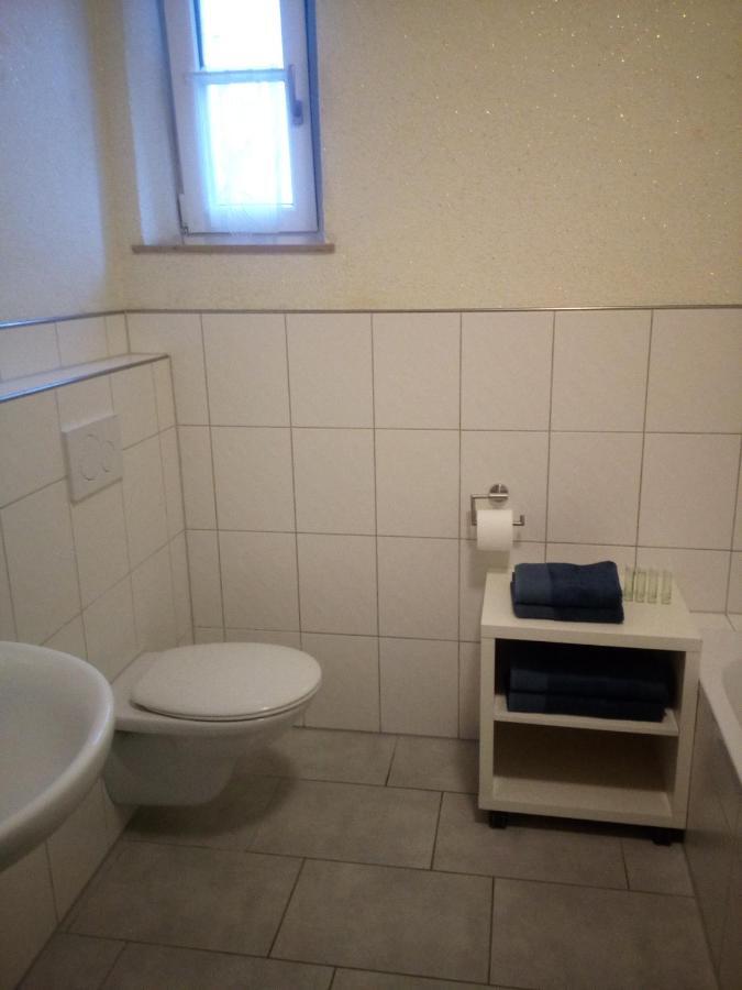 Ferienwohnung Kopold "Im Alten Schulhaus" Pottmes Exterior foto